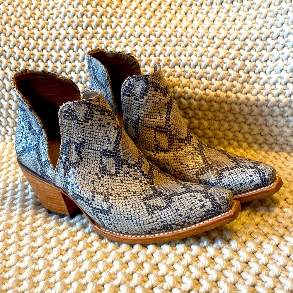 COPY - Cowboy boots